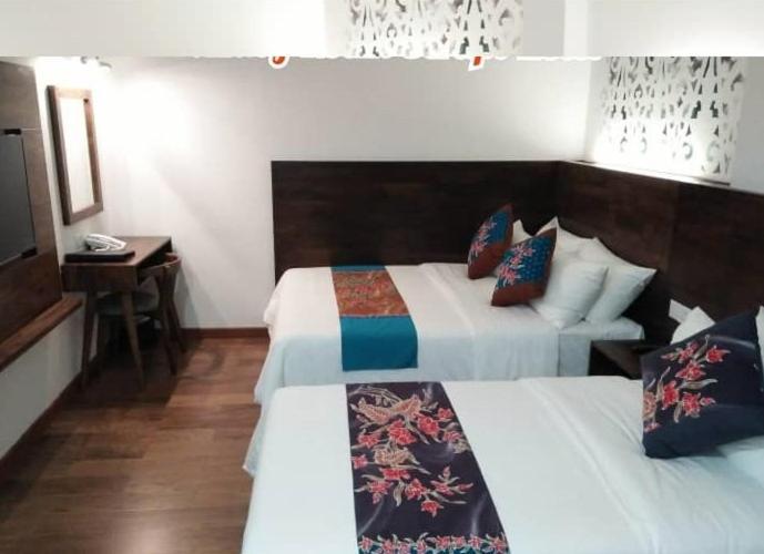 Serapi Hotel Кучинг Екстериор снимка